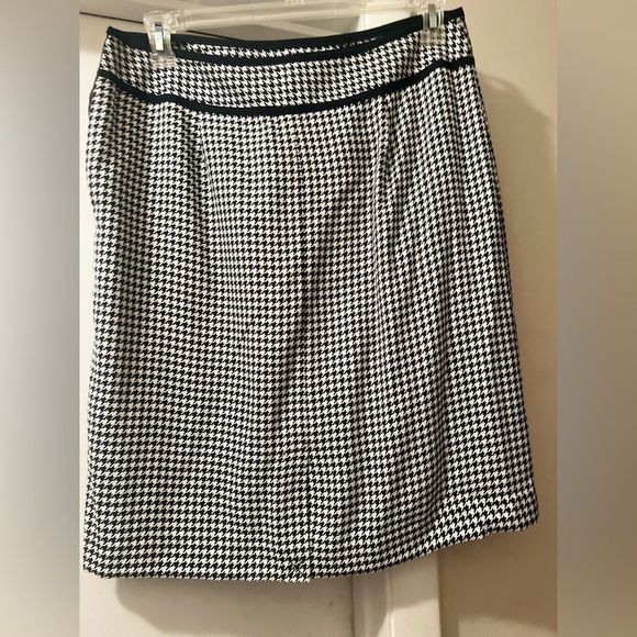 Pencil skirt - Picture 2 of 7